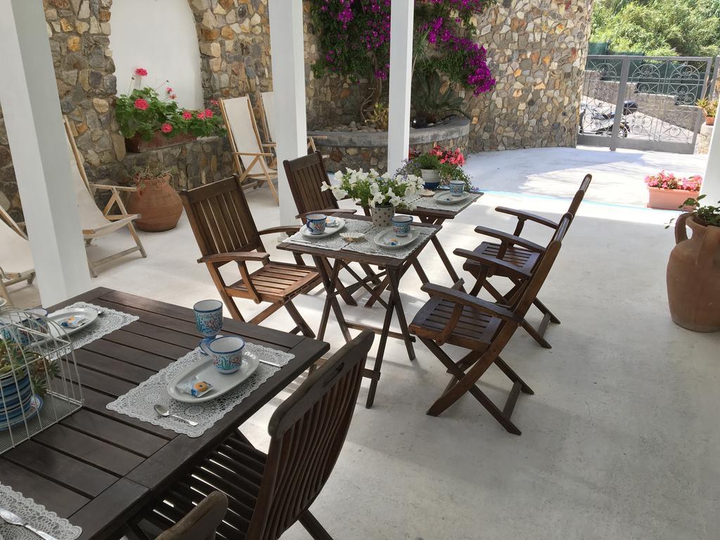 Villa Acacia Ponza Exterior photo